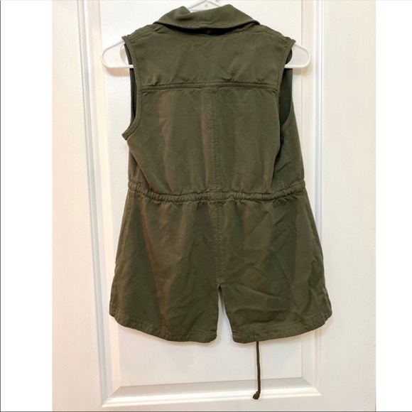 Francesca’s army green drawstring vest - Picture 2 of 5